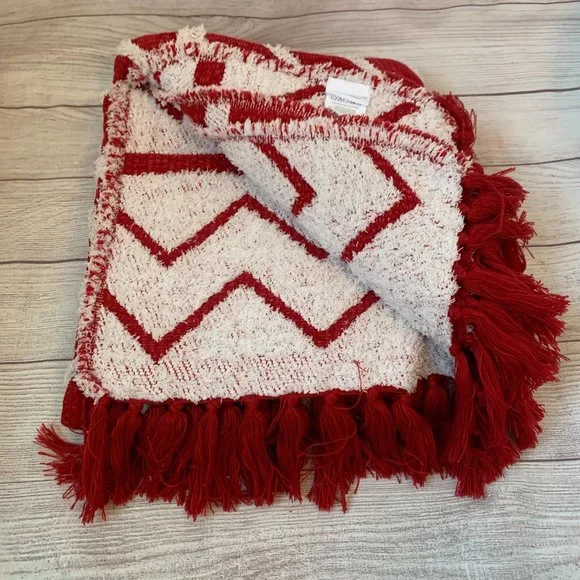 Rachel Ashwell The Farmhouse Decorative Throw Blanket 50x60" Chevron Fringe - Picture 4 of 16